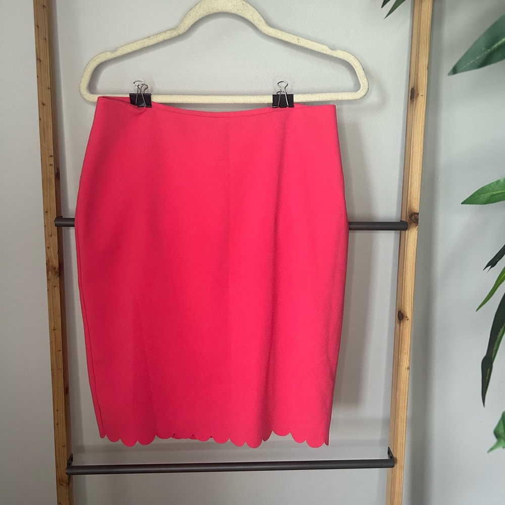 Banana Republic Scalloped Edge Skirt - Coral